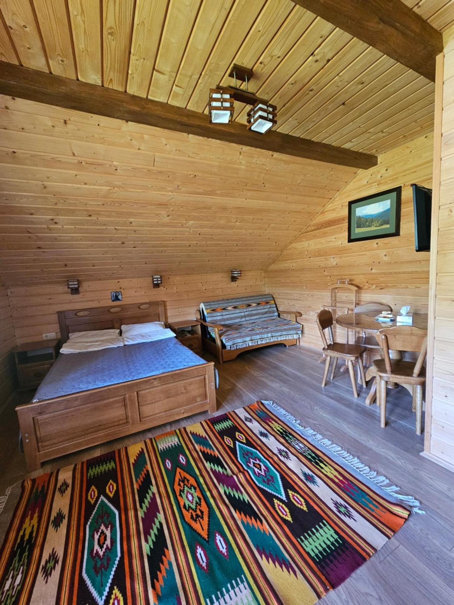 Guesthouse Kolo Druziv Tatariv Εξωτερικό φωτογραφία