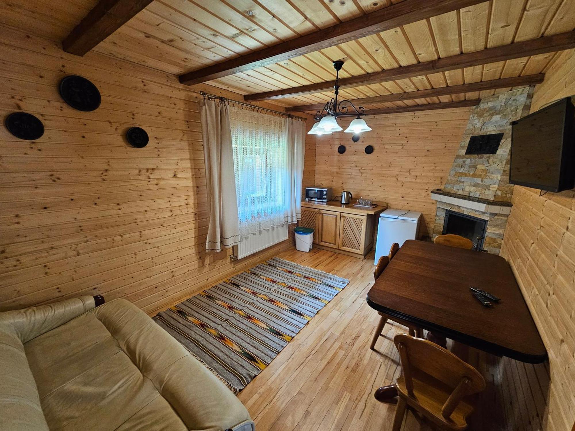 Guesthouse Kolo Druziv Tatariv Εξωτερικό φωτογραφία