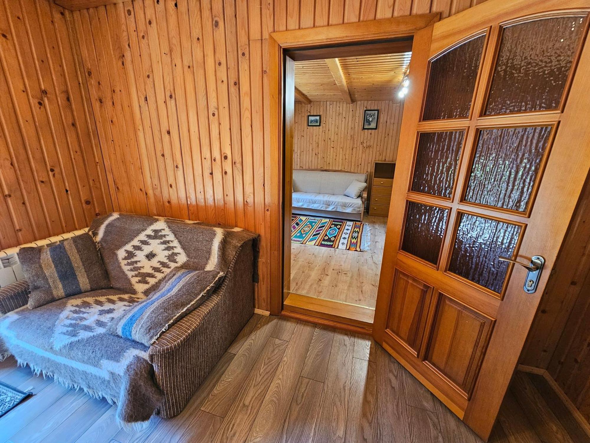 Guesthouse Kolo Druziv Tatariv Εξωτερικό φωτογραφία