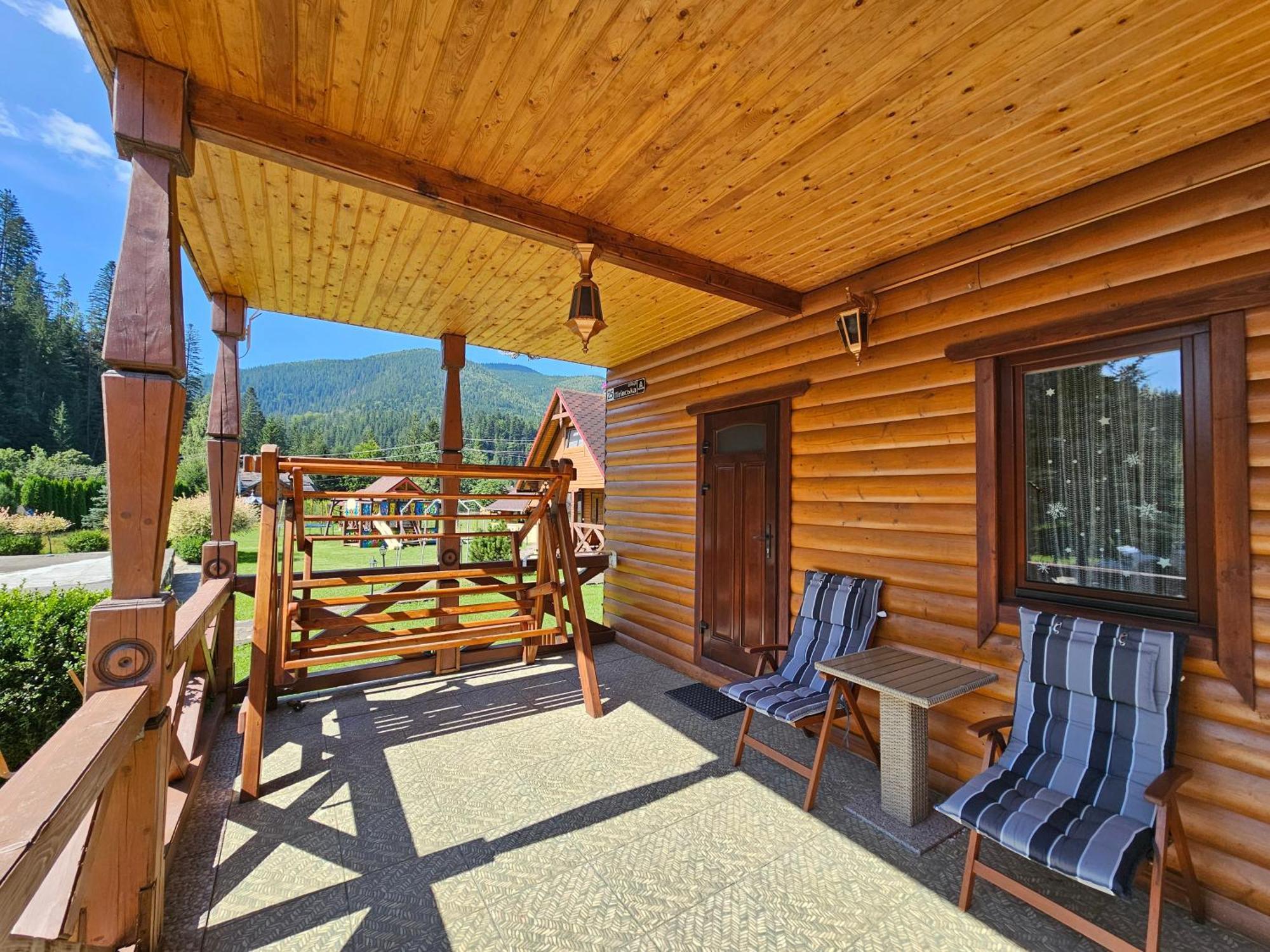 Guesthouse Kolo Druziv Tatariv Εξωτερικό φωτογραφία