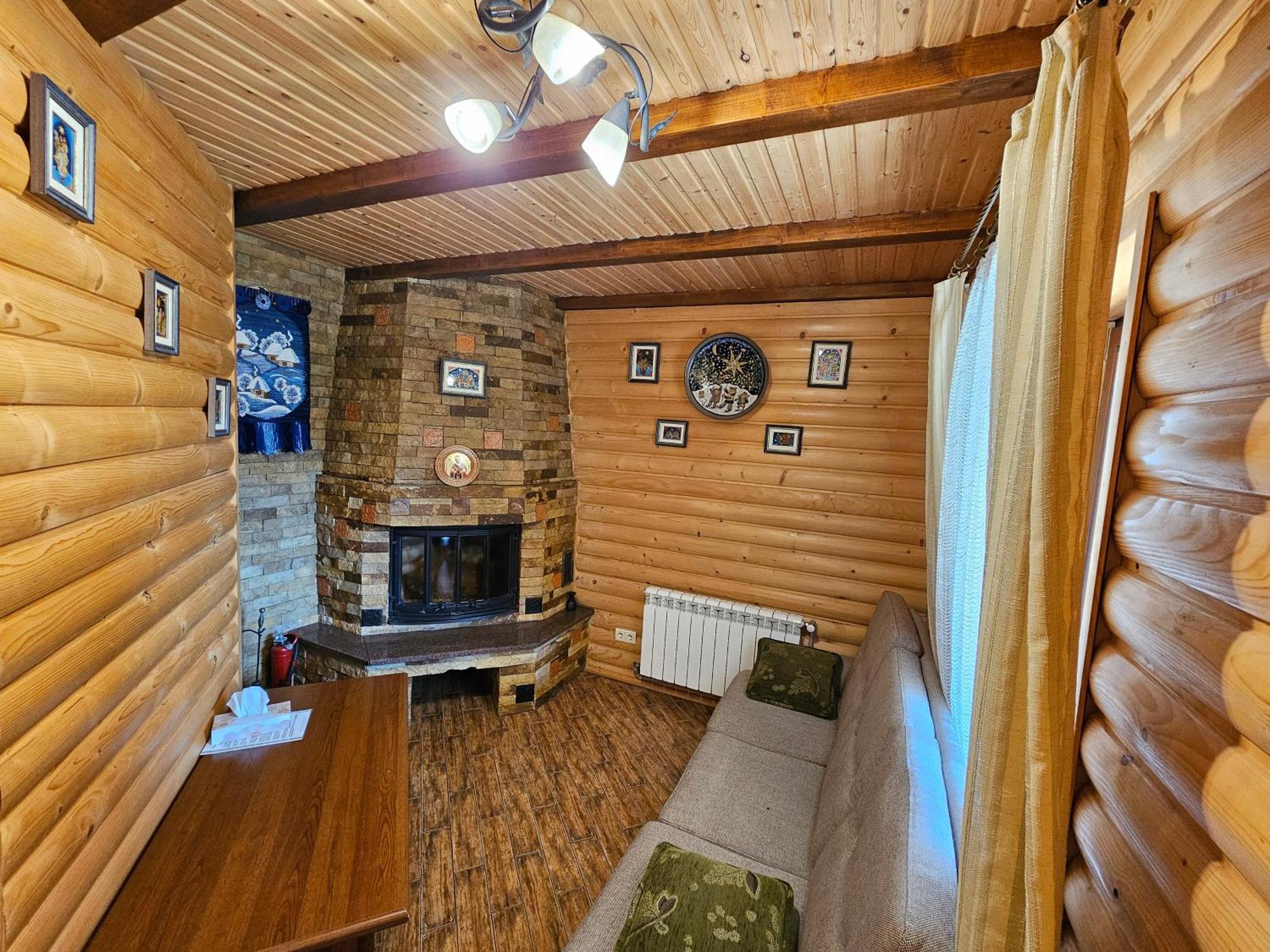 Guesthouse Kolo Druziv Tatariv Εξωτερικό φωτογραφία