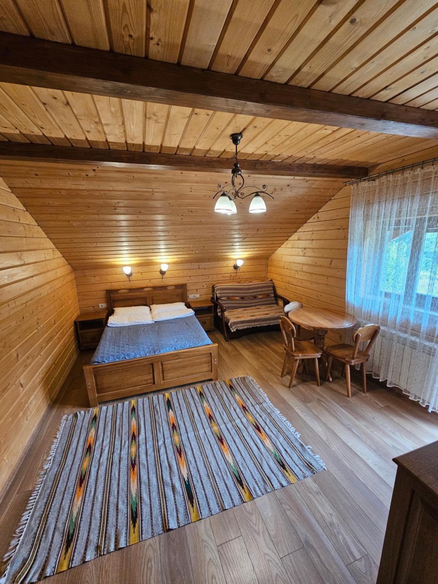 Guesthouse Kolo Druziv Tatariv Εξωτερικό φωτογραφία