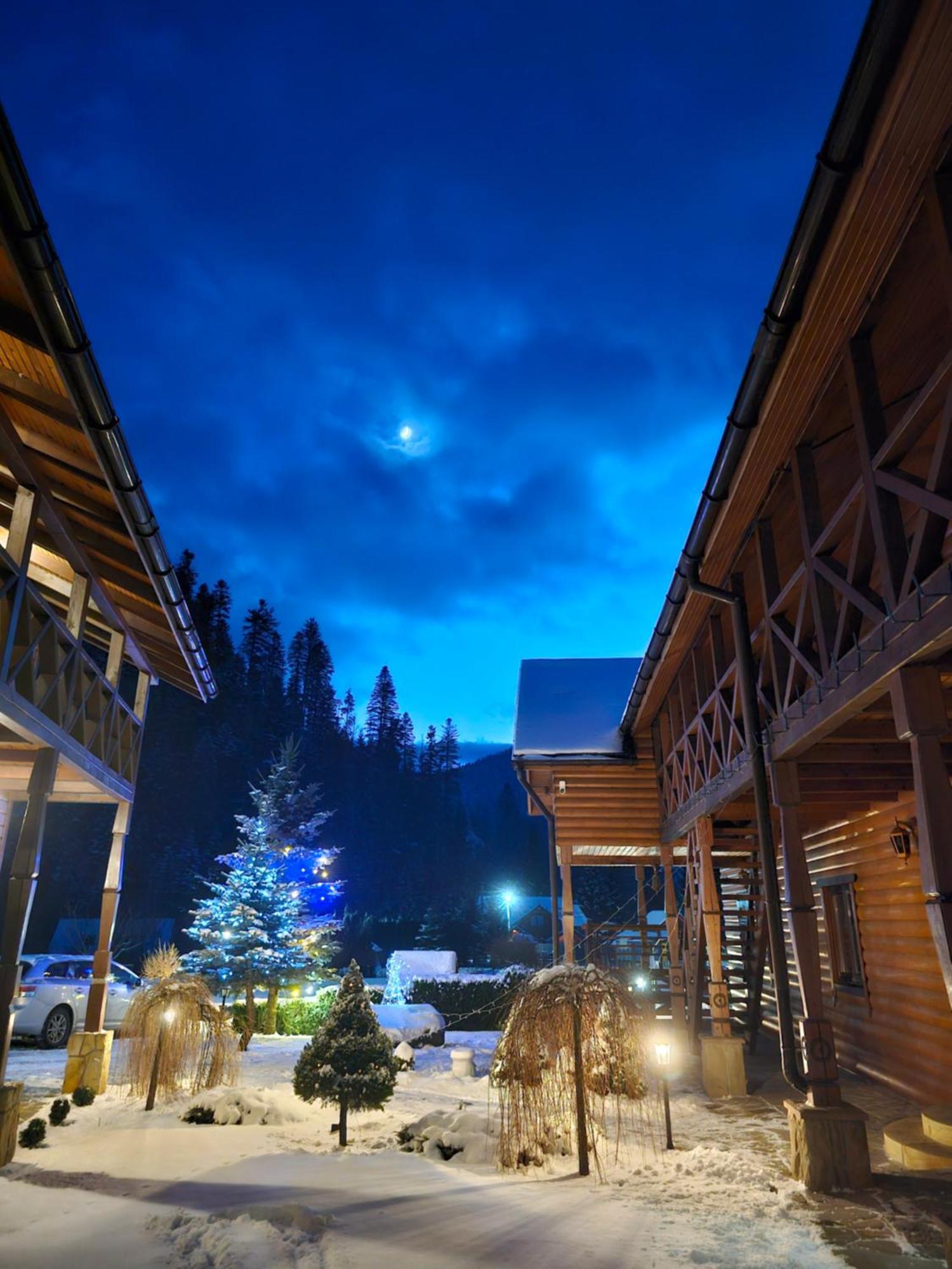 Guesthouse Kolo Druziv Tatariv Εξωτερικό φωτογραφία